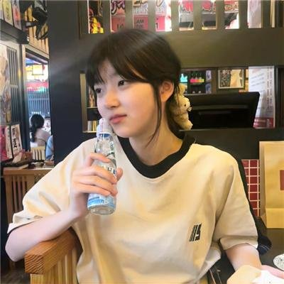 彩鸾春色